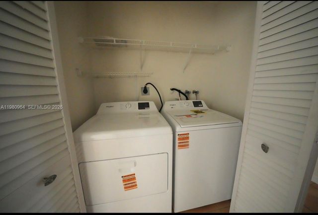 9921 SW 164th Ct, Miami, FL 33196