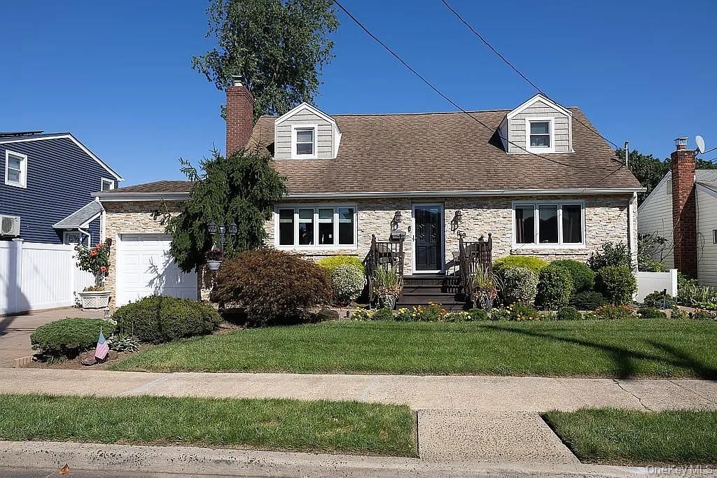 169 Doris Avenue, Franklin Square, NY 11010 — exterior