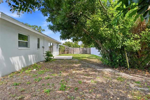 6460 33RD AVENUE N, St Petersburg, FL 33710