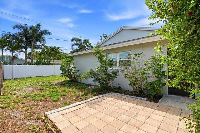 6460 33RD AVENUE N, St Petersburg, FL 33710