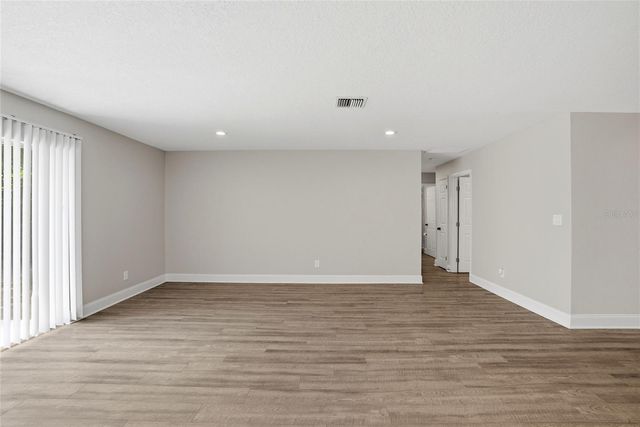 6460 33RD AVENUE N, St Petersburg, FL 33710