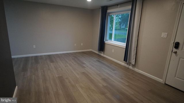 540 WESTERN AVE, Bristol, PA 19007