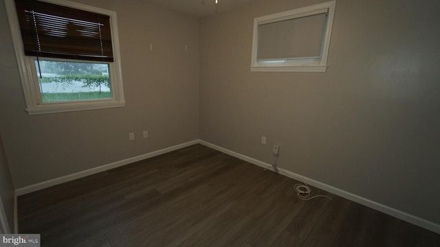 540 WESTERN AVE, Bristol, PA 19007