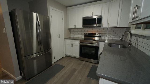 540 WESTERN AVE, Bristol, PA 19007
