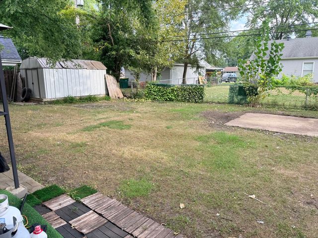 525 Laurel Avenue, Romeoville, IL 60446