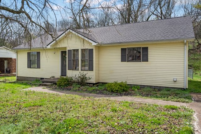 2041 Phillips St, Lewisburg, TN 37091