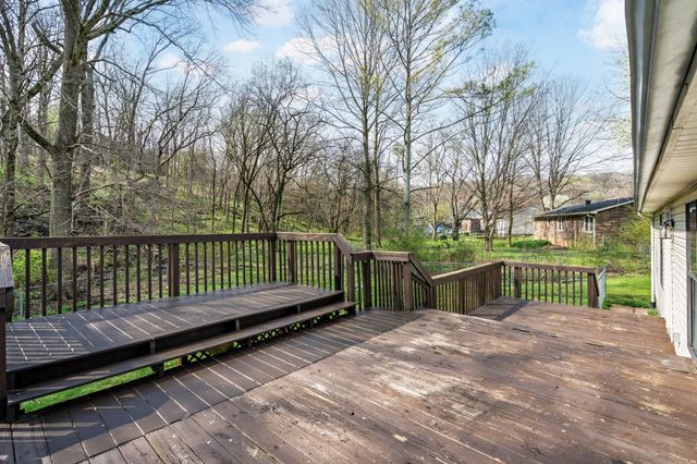 2041 Phillips St, Lewisburg, TN 37091