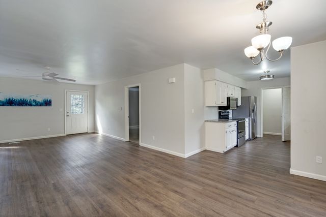 2041 Phillips St, Lewisburg, TN 37091