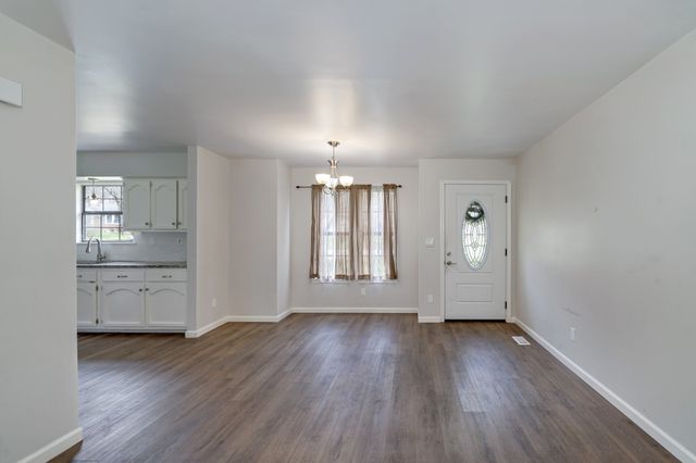 2041 Phillips St, Lewisburg, TN 37091