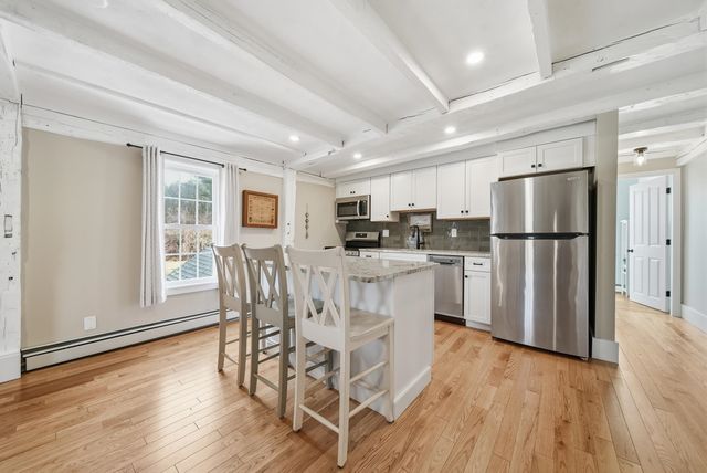 131 North Road, East Kingston, NH 03287