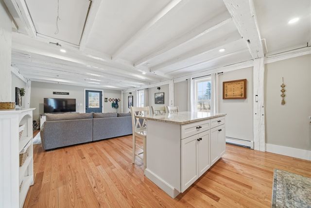 131 North Road, East Kingston, NH 03287