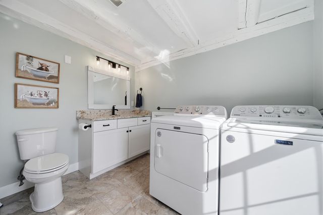 131 North Road, East Kingston, NH 03287