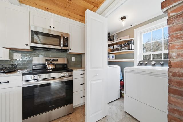 131 North Road, East Kingston, NH 03287