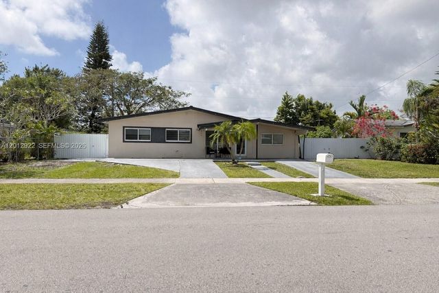 11950 SW 187th Ter, Miami, FL 33177