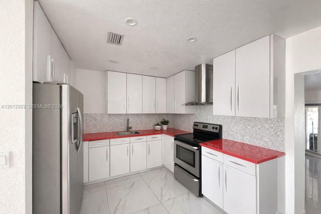 11950 SW 187th Ter, Miami, FL 33177