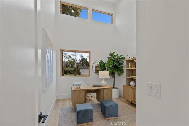 1935 Tustin, Costa Mesa, CA 92627