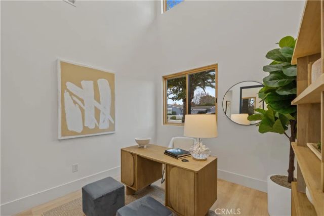 1935 Tustin, Costa Mesa, CA 92627