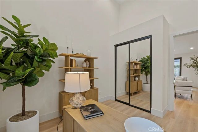 1935 Tustin, Costa Mesa, CA 92627