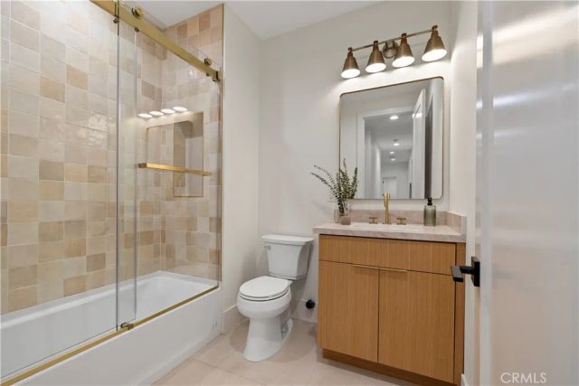 1935 Tustin, Costa Mesa, CA 92627