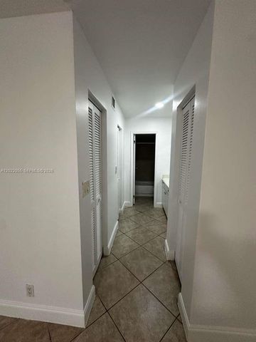 6301 N Falls Cir Dr 309, Lauderhill, FL 33319