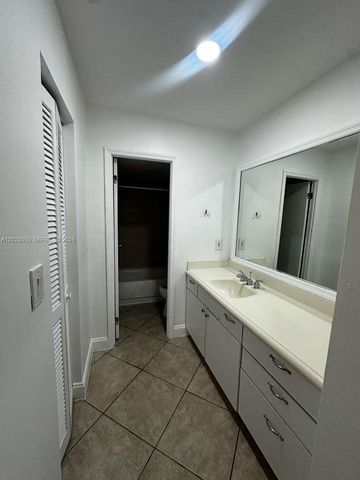 6301 N Falls Cir Dr 309, Lauderhill, FL 33319