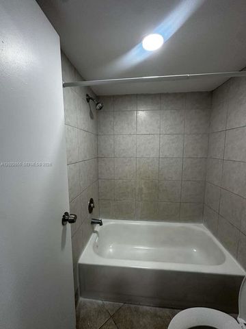 6301 N Falls Cir Dr 309, Lauderhill, FL 33319