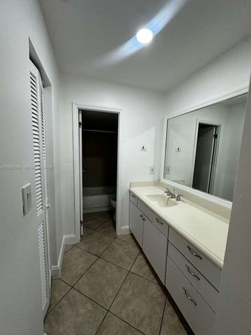 6301 N Falls Cir Dr 309, Lauderhill, FL 33319