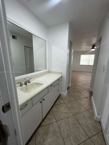 6301 N Falls Cir Dr 309, Lauderhill, FL 33319