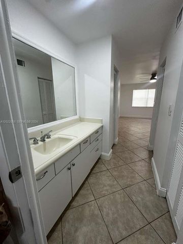 6301 N Falls Cir Dr 309, Lauderhill, FL 33319