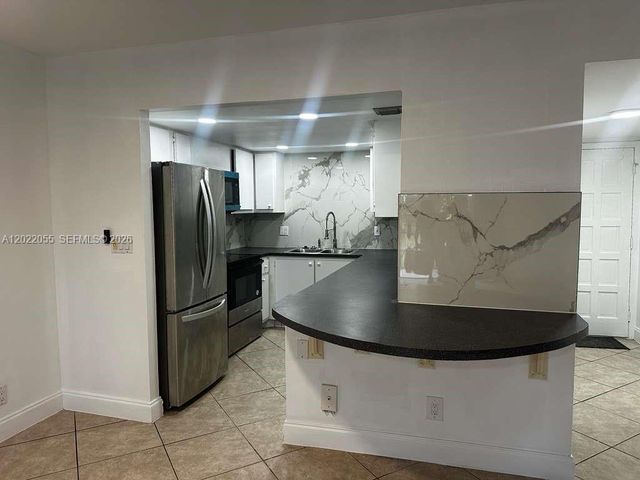 6301 N Falls Cir Dr 309, Lauderhill, FL 33319