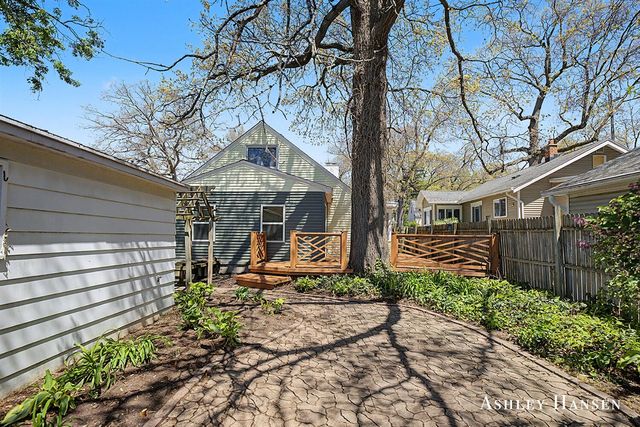 912 Joslin Street, Grand Rapids, MI 49507