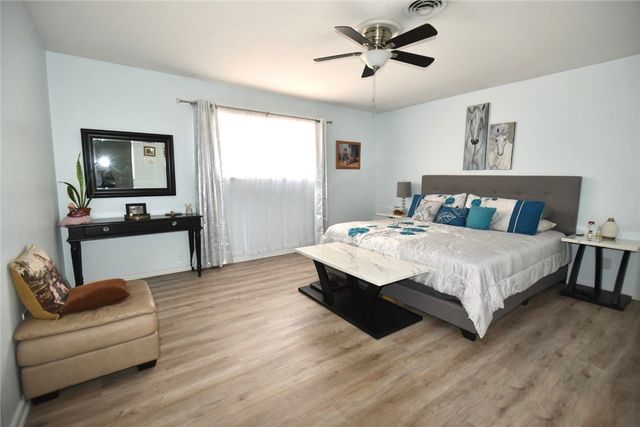 510 Ronson Dr, Corpus Christi, TX 78412