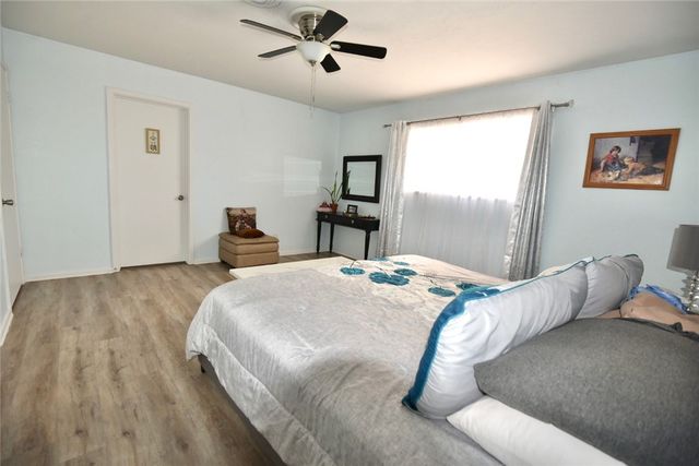 510 Ronson Dr, Corpus Christi, TX 78412