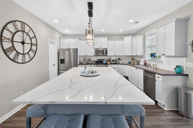 6630 Grand Magnolia Drive, Sugar Hill, GA 30518