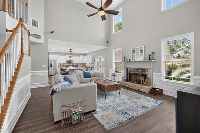 6630 Grand Magnolia Drive, Sugar Hill, GA 30518