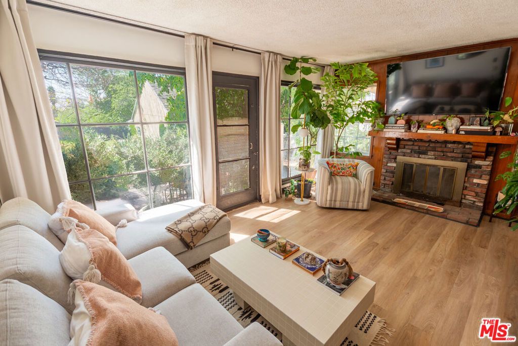 10230 56th Street, Jurupa Valley, CA 91752