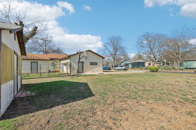 620 Barbara DR, San Marcos, TX 78666