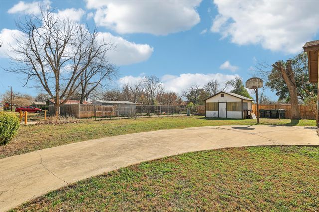 620 Barbara DR, San Marcos, TX 78666