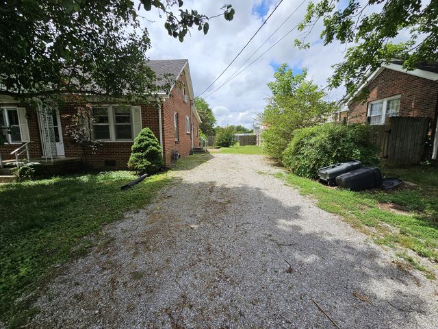 209 Dogwood St, Carthage, TN 37030