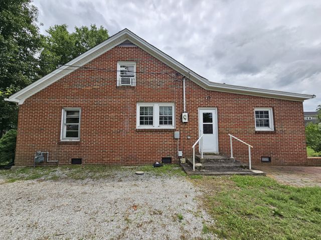209 Dogwood St, Carthage, TN 37030