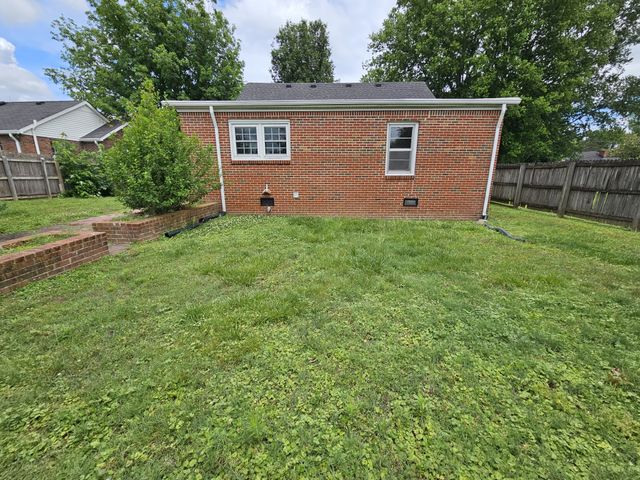 209 Dogwood St, Carthage, TN 37030