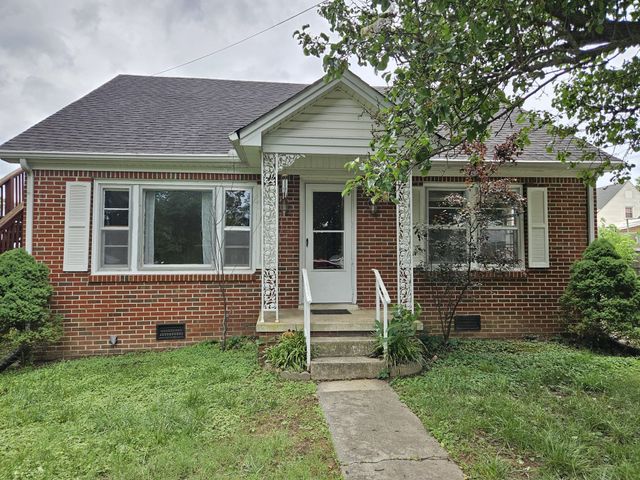 209 Dogwood St, Carthage, TN 37030