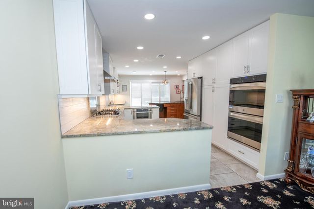 2556 KIRK DR, Huntingdon Valley, PA 19006