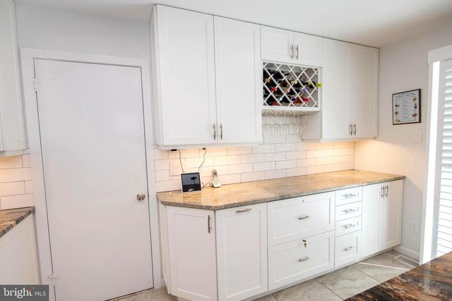 2556 KIRK DR, Huntingdon Valley, PA 19006