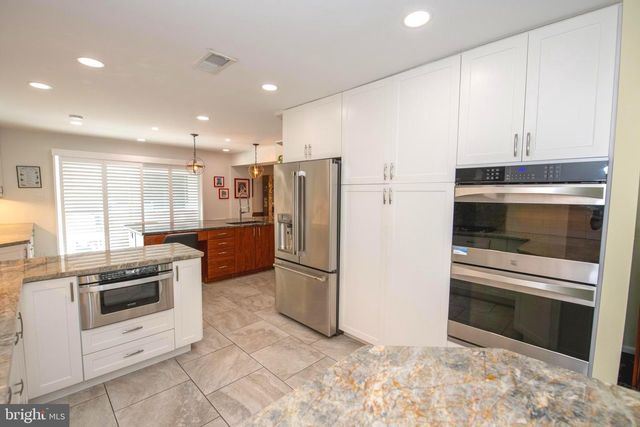 2556 KIRK DR, Huntingdon Valley, PA 19006