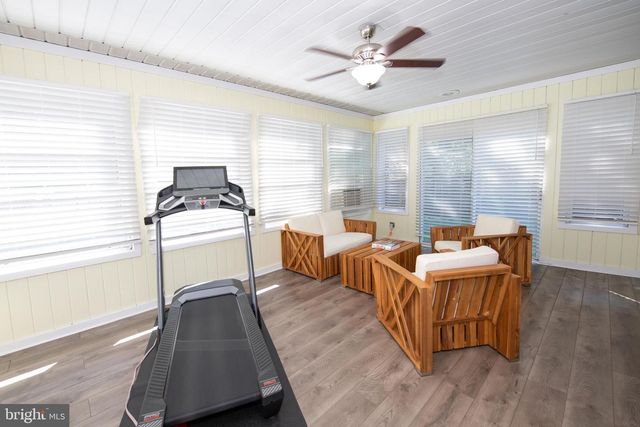 2556 KIRK DR, Huntingdon Valley, PA 19006