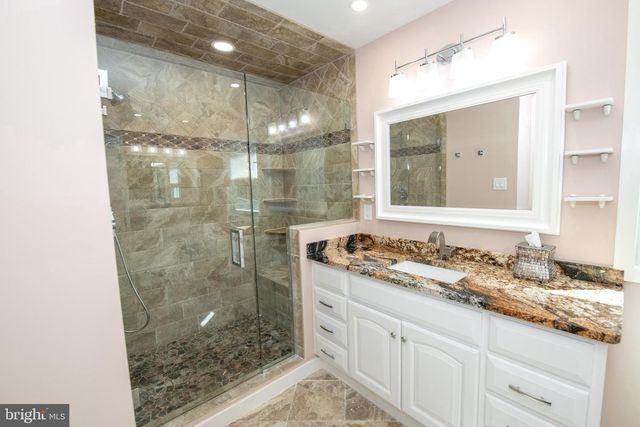 2556 KIRK DR, Huntingdon Valley, PA 19006