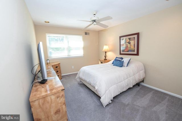 2556 KIRK DR, Huntingdon Valley, PA 19006