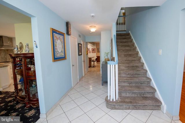 2556 KIRK DR, Huntingdon Valley, PA 19006