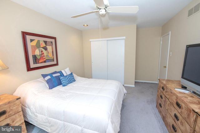 2556 KIRK DR, Huntingdon Valley, PA 19006